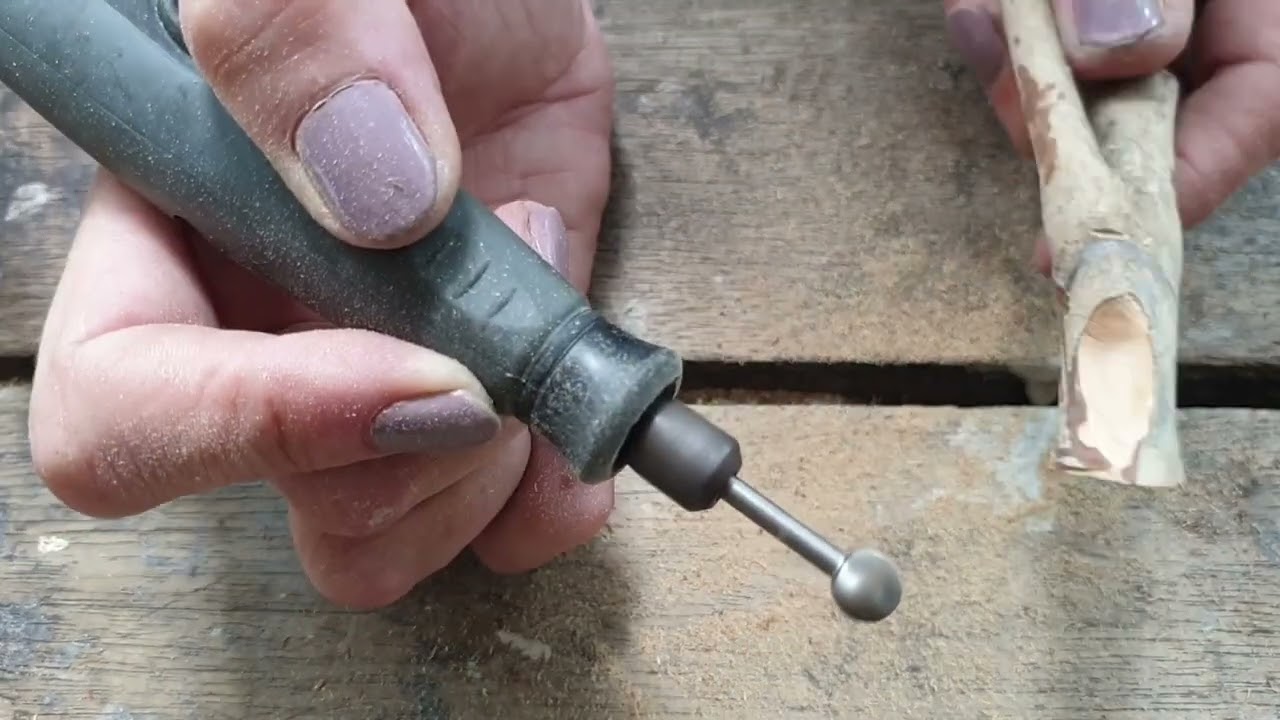 "Carve Your Own Miniature Sailboat: A Beginner