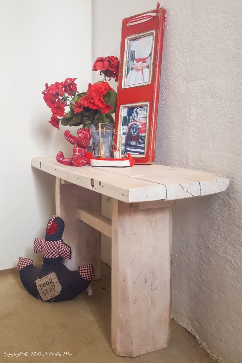 How to make a small, rustic pallet side table for an awkward space. Absolute beginner project @ACraftyMix