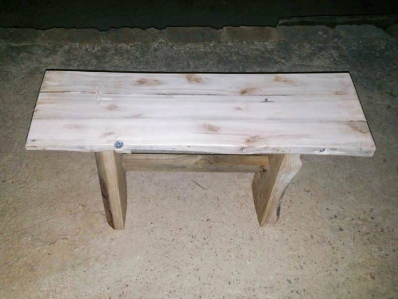 The pallet side table before painting