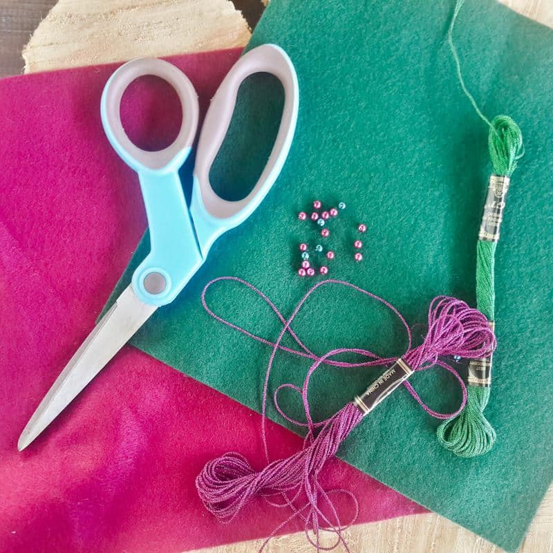 What you need to make felt fancies and embellishments