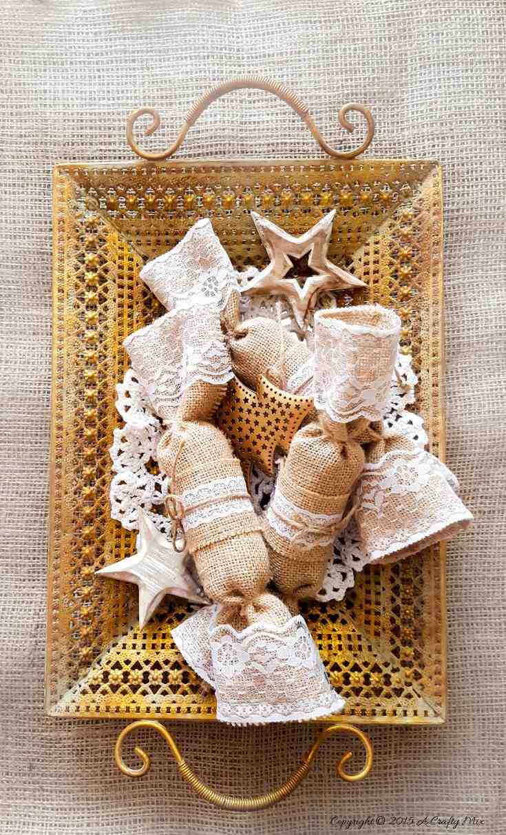 Recycle those toilet rolls and make your own festive Burlap Christmas crackers - How to on the blog #ChristmasDecor #ChristmasCrafts