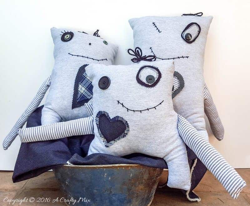 Make your own little Momster. Includes a free easy-to-sew pattern and lots of ideas to customize their little faces. #sewing #momster #ACraftyMix #freepattern