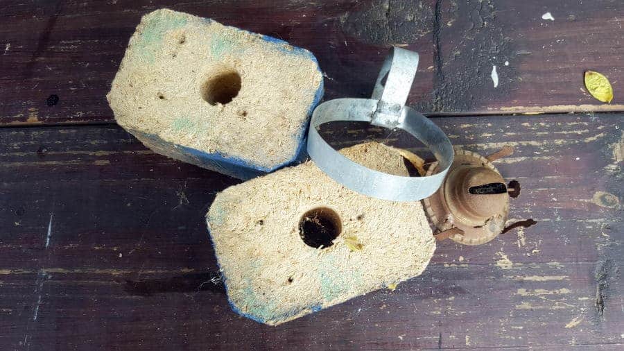 Dismantled lantern bits