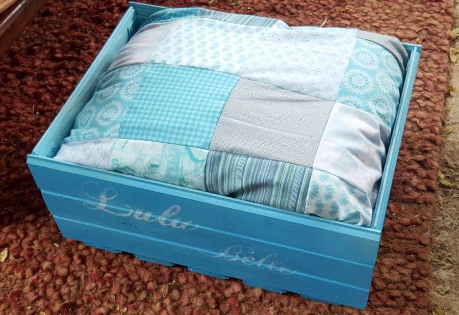 How to make a pool noodle bed for your fur baby. Easy tutorial. #PoolNoodle #PetBed #ACraftyMix #Repurpose