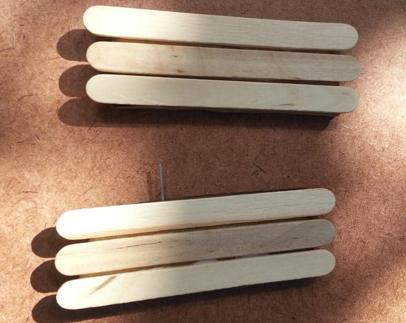 Use stirrers to clad the door