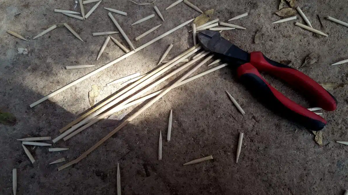 Cut the skewers to size
