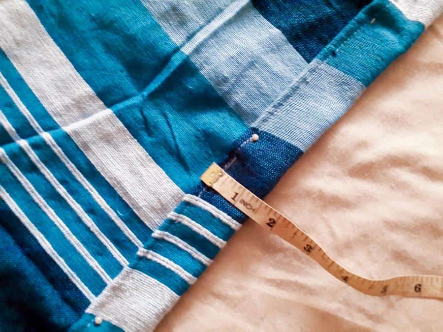 Measure, pin and stitch the edges #HammockDIY #ThrowRepurose #ACraftyMix #SummerTime #EasyDIYTutorial
