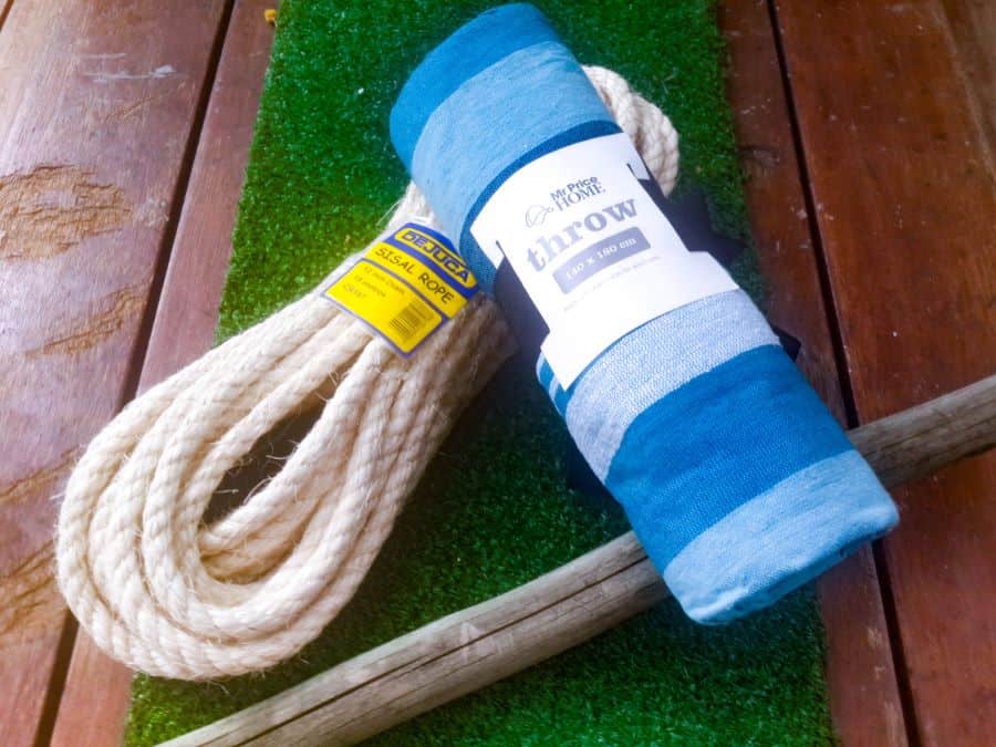 How to make a hammock in an afternoon. Easy DIY #HammockDIY #ThrowRepurose #ACraftyMix #SummerTime #EasyDIYTutorial