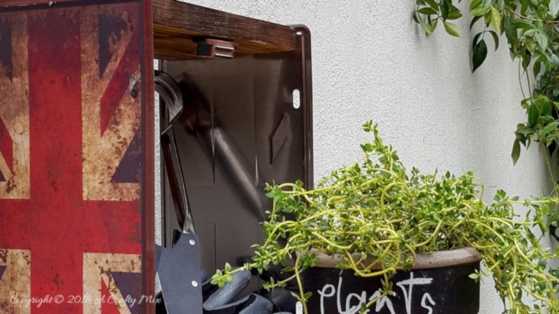 Make your own mini potting shed. Quick and easy DIY with full tutorial on the blog