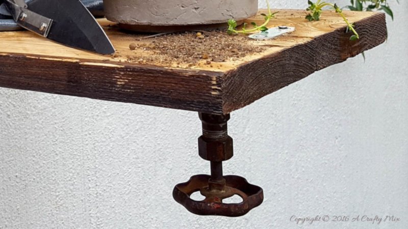 Make your own mini potting shed. Quick and easy DIY with full tutorial on the blog