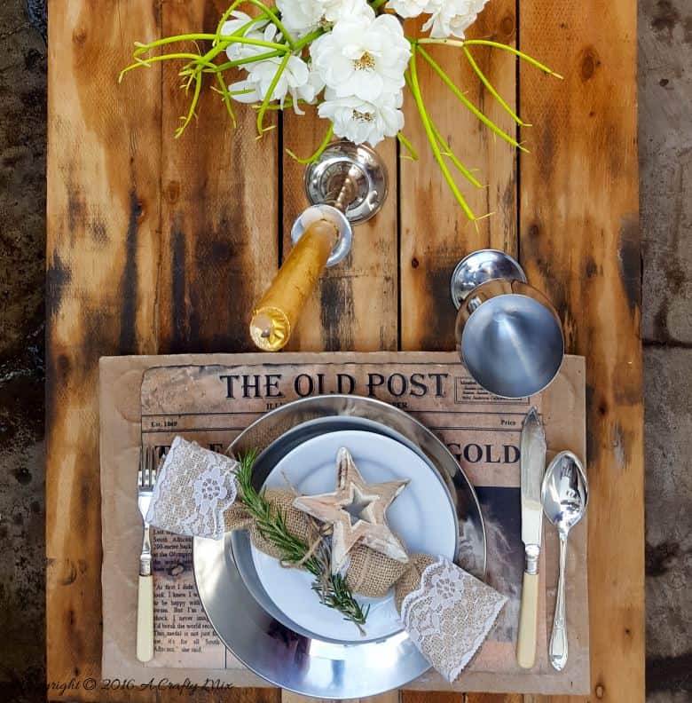 Make your guest feel extra special with these fun DIY lead story placemats. They're budget-friendly and easy to customise. #DIYPlacemats #ACraftyMix #RecycledBoxes