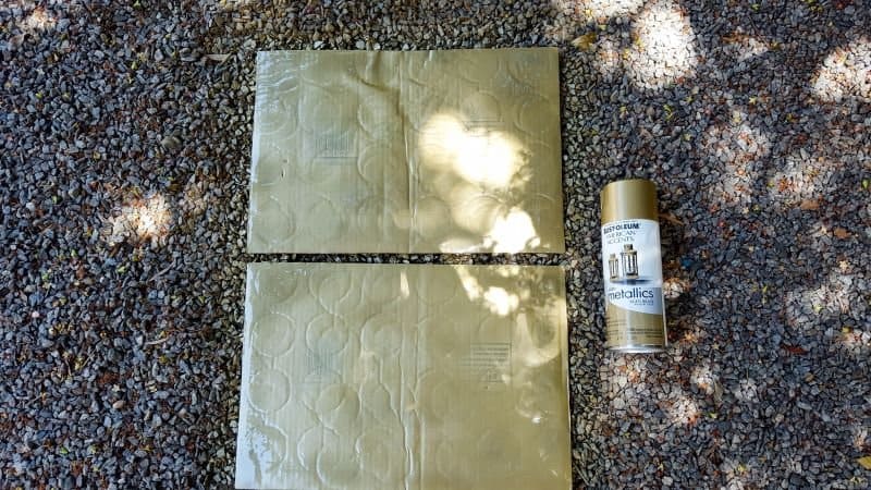 Paint the beer box bottoms in a color of your choice. I used antique gold
