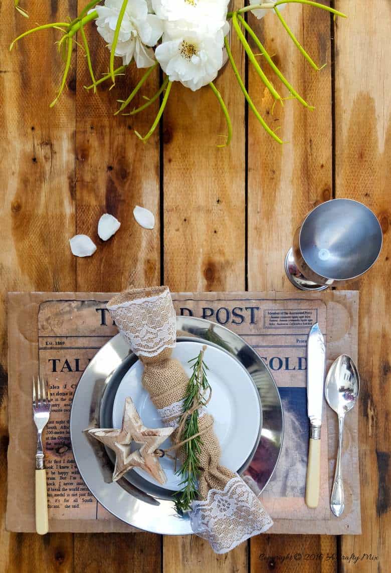 Make your guest feel extra special with these fun DIY lead story placemats. They're budget-friendly and easy to customise. #DIYPlacemats #ACraftyMix #RecycledBoxes