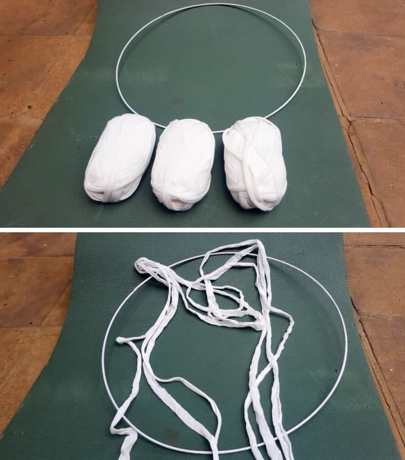Cut the t-shirt yarn into strips