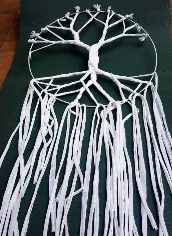 How to make a Tree of Life Dream Catcher using t-shirt yarn and scraps of fabric - full tutorial with pictures on the blog