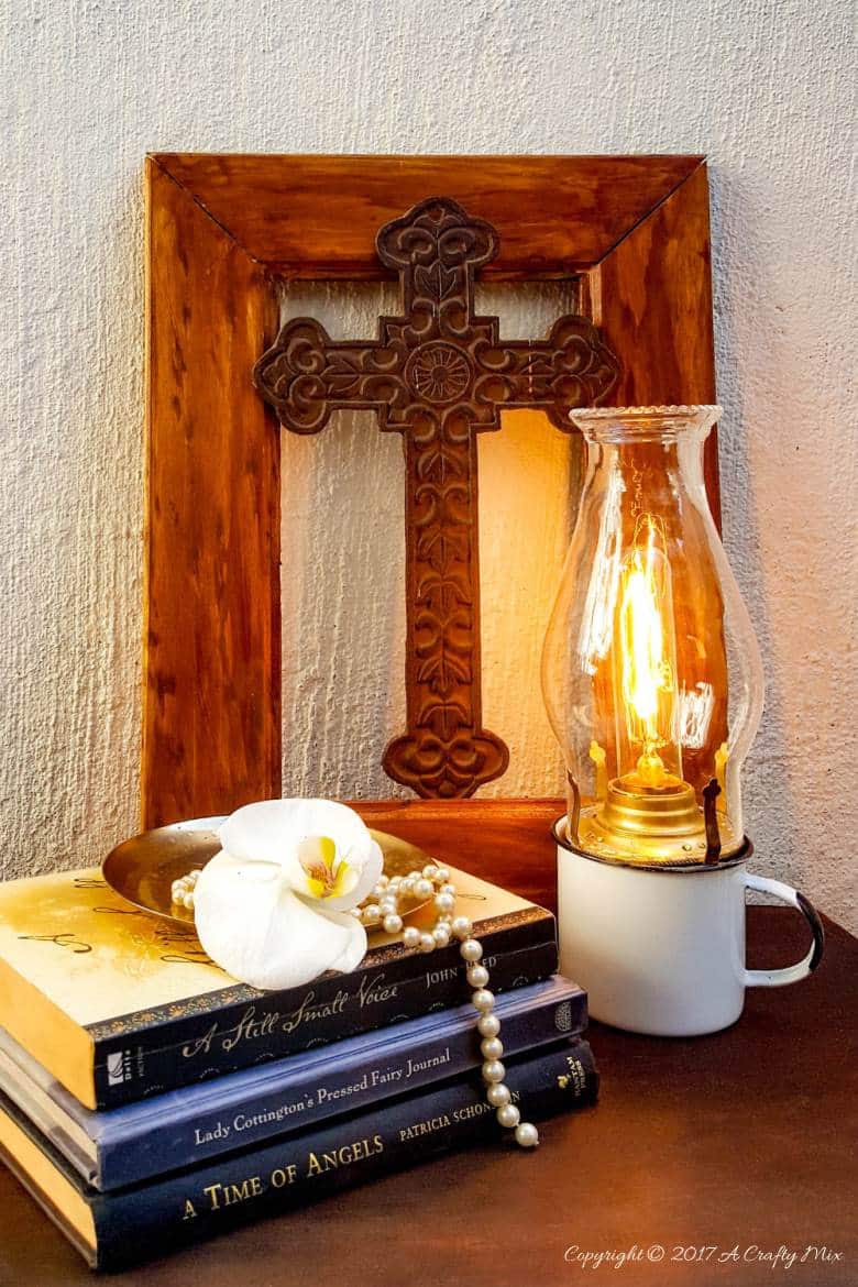 How to wire up and adapt oil lantern fittings to make your own beautiful enamel cup lanterns. Easy DIY farmhouse decor. #Enamelcups #DIYElectricLanterns #ACraftyMix #Farmhouse #HomeDecor