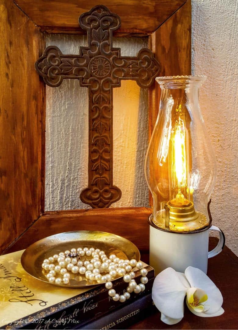 How to wire up and adapt oil lantern fittings to make your own beautiful enamel cup lanterns. Easy DIY farmhouse decor. #Enamelcups #DIYElectricLanterns #ACraftyMix #Farmhouse #HomeDecor