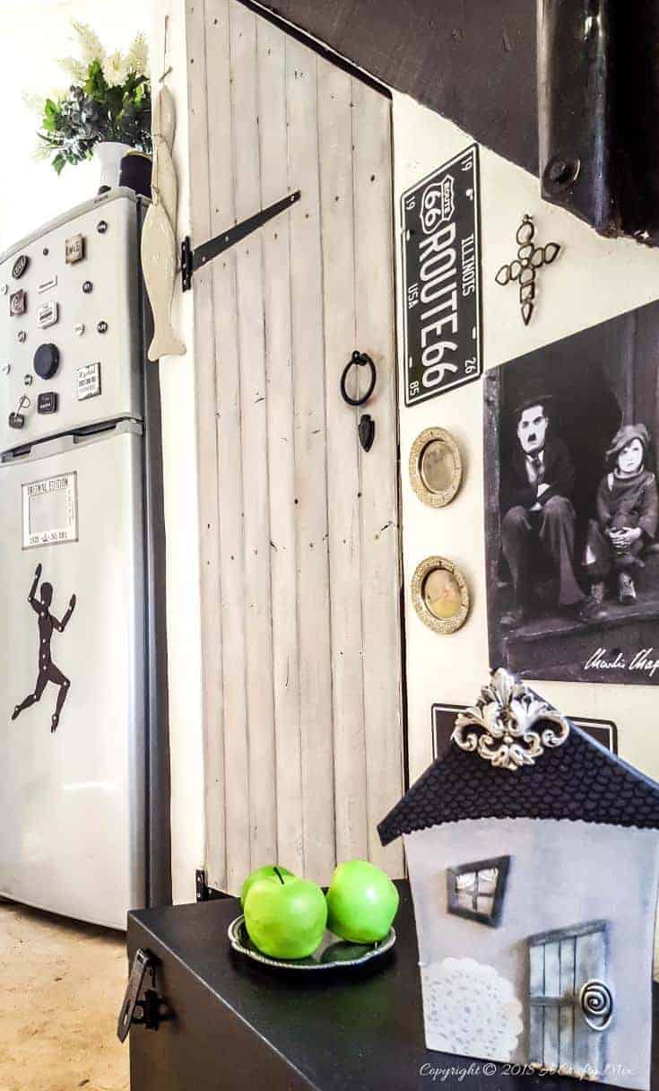 Tips and tricks to make the most of that wasted space under curved stairs and create extra storage that&rsquo;s easy to organize and functional. Includes free labels and &ldquo;find my crap cheat sheet. #UnderstairsIdeas #understairsstorage #DiyStairsStorage #BudgetStorage #SmallSpaceStorage #tinyhouse