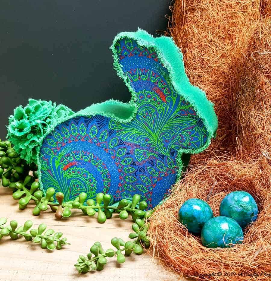 Add a touch of Africa to your Easter decor with this little shweshwe bunny. Easy to make #easterdecor #shweshwe #easterbunny #DaGamaTextiles #SouthAfrica