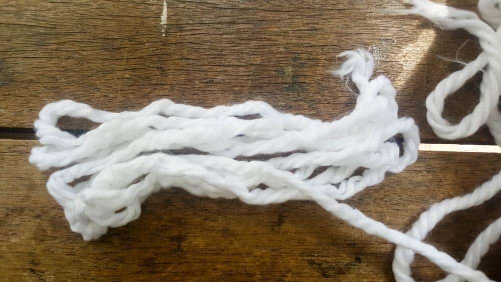 Making bangs or hair for the chair. DIY Tutorial from A Crafty Mix #llamaDIY #DIYTutorial #LlamaChair