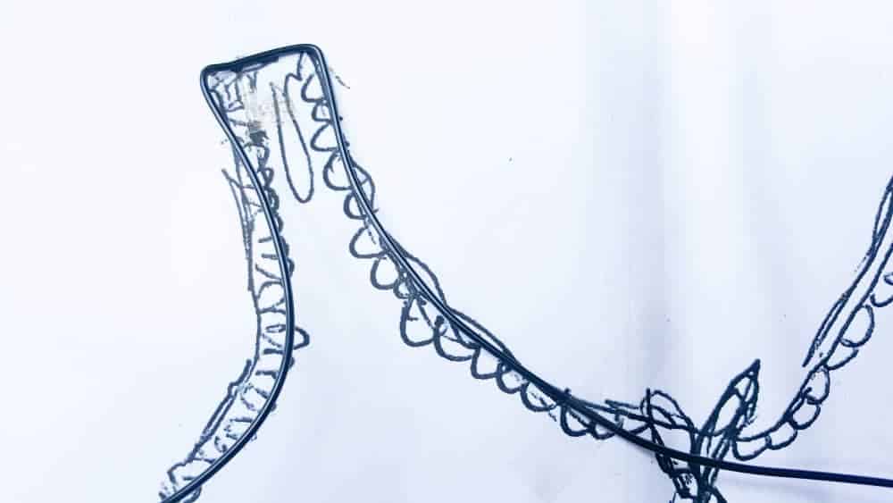 Bending the wire to make ruffles with video tutorial #WireArt #DIYTutorial #WallDecor