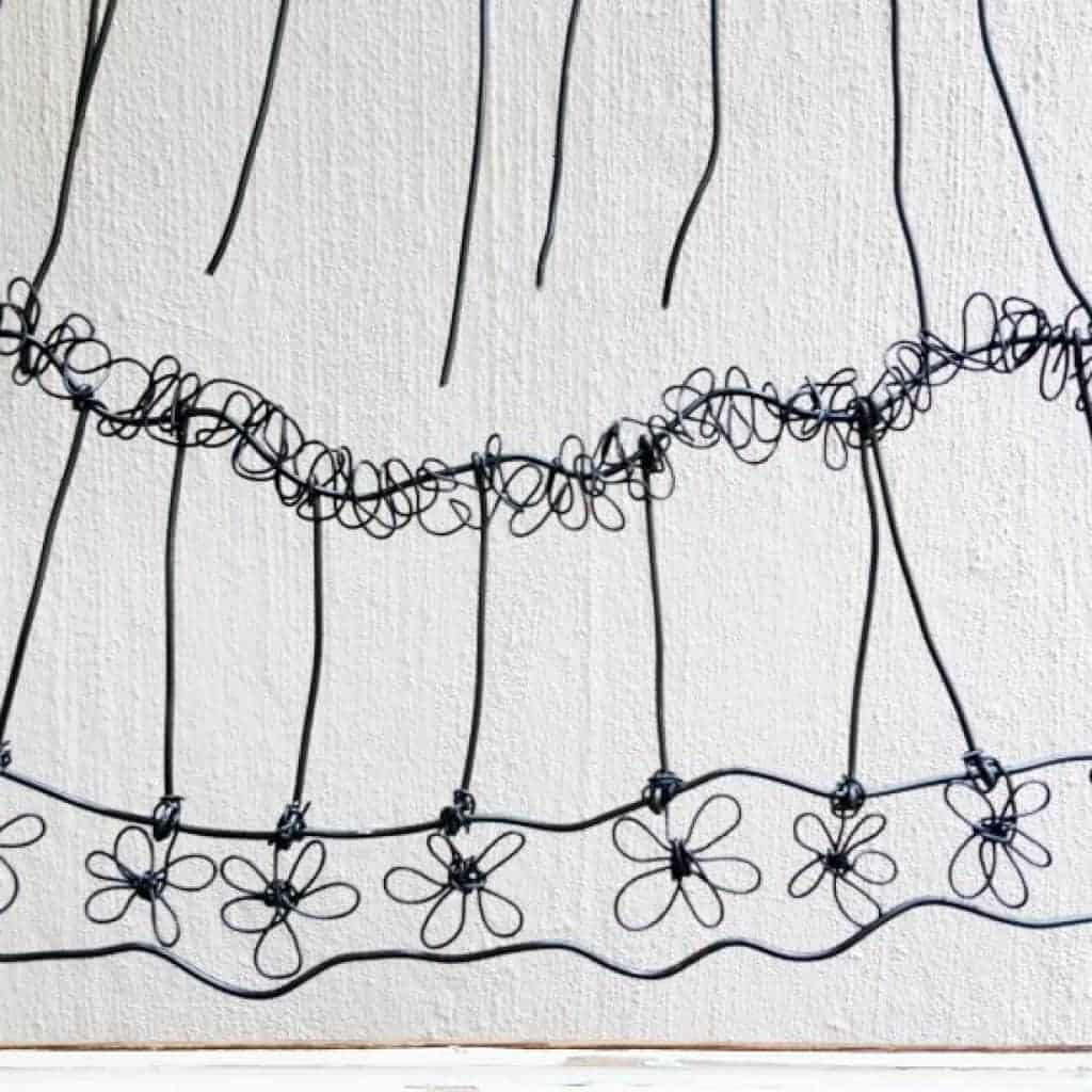 Bending the wire to make flowers with video tutorial #WireArt #DIYTutorial #WallDecor