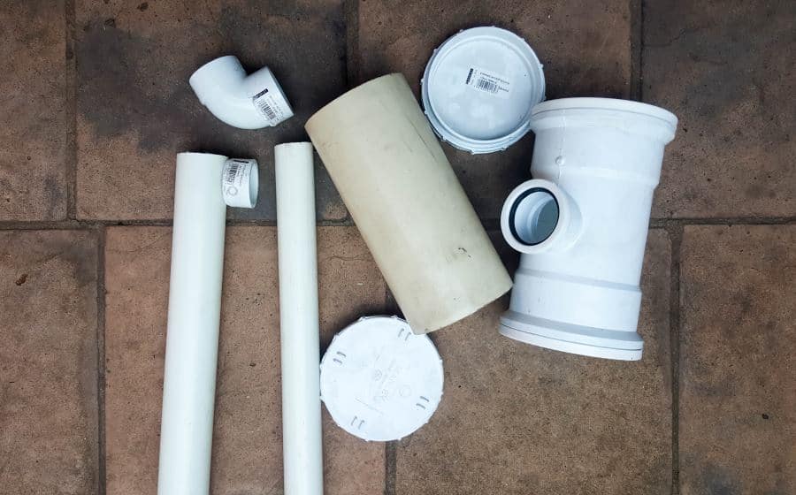 What you need to make your own faux antique hand water pump from PVC pipes #antiquehandpump #DIYHandpump #waterfeaturepump #acraftymix