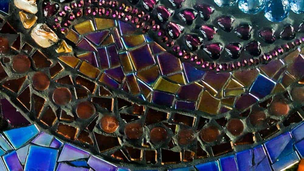 When it comes to grouting a piece, black is my color of choice #mosaicprojects #tipsandtricks #howtomake #mixedmediamosaic #acraftymix #unicornspit #mosaicart #mosaicideas #unicornart