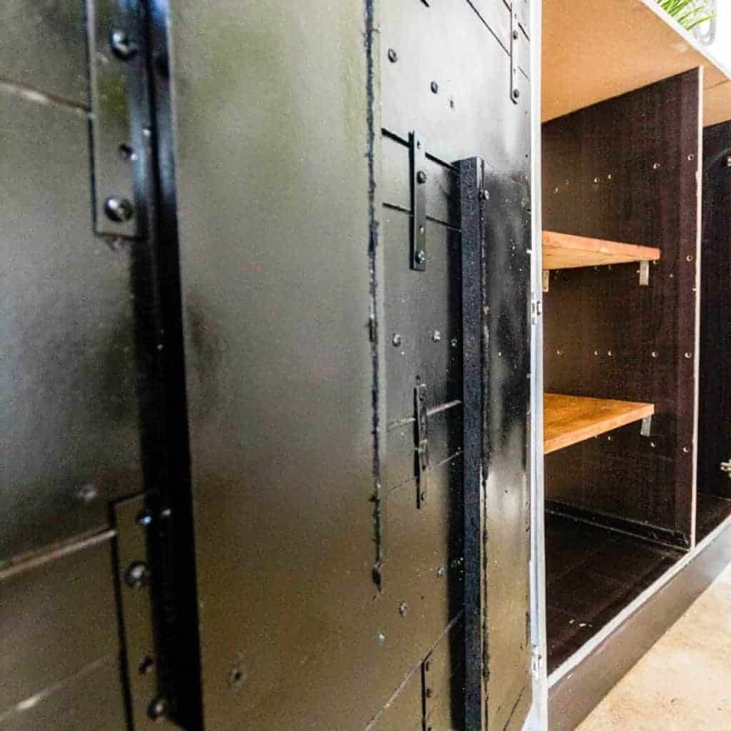 The not so pretty inside view, but our dirty plan worked.#Tipsandtricks #acraftymix #brokendrawers #quickfix #easyDIYfix