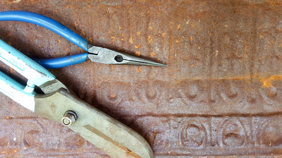 To cut and roll the tin ceiling stalk for the pumpkin you'll need tin snips and long nose pliers #concreteplanter #concretepumpkin #stainedconcrete #concreteDIY #acraftymix #howtotutorial #succulentplanter #cementplanter