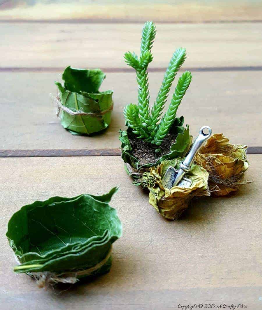 These whimsical fairy leaf bowls are so easy to make. They&rsquo;re perfect for adding a fun d&eacute;cor element to a fairy garden or dolls house. #FairyLeafBowl #FairyBowls #FairyDIYCrafts #ACraftyMix #FairyGardens #FairyCrafts #WhimsicalFairyCrafts #SimpleFairyCrafts