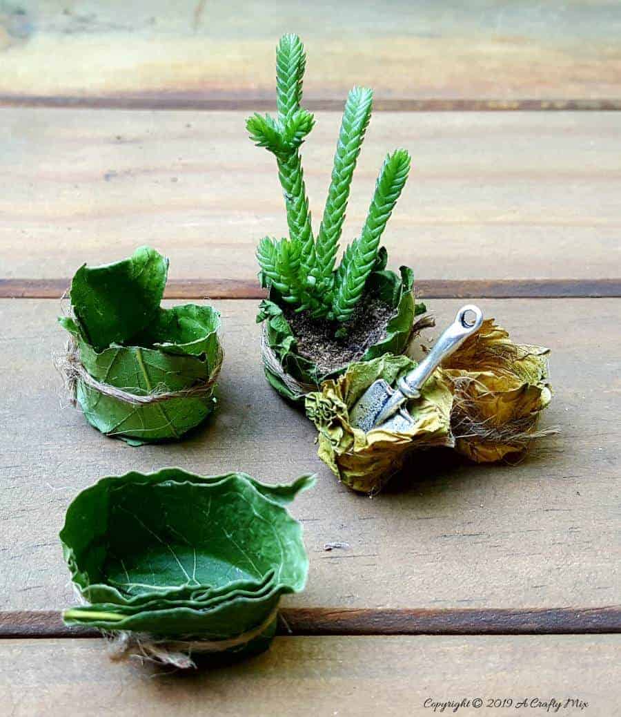 These whimsical fairy leaf bowls are so easy to make. They&rsquo;re perfect for adding a fun d&eacute;cor element to a fairy garden or dolls house. #FairyLeafBowl #FairyBowls #FairyDIYCrafts #ACraftyMix #FairyGardens #FairyCrafts #WhimsicalFairyCrafts #SimpleFairyCrafts
