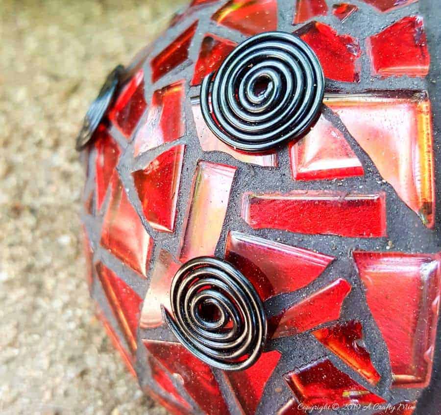 Ladybird, ladybird fly away home :-) How to use a rubber ball to make a 3D ladybug mosaic. Beautifully detailed tutorial. #LadyBugcrafts #LadyBugIdeas #LadyBugDIY #ACraftyMix #Ladybugmosaic #LadyBird #LadyBugCrafts #LadyBirdCrafts