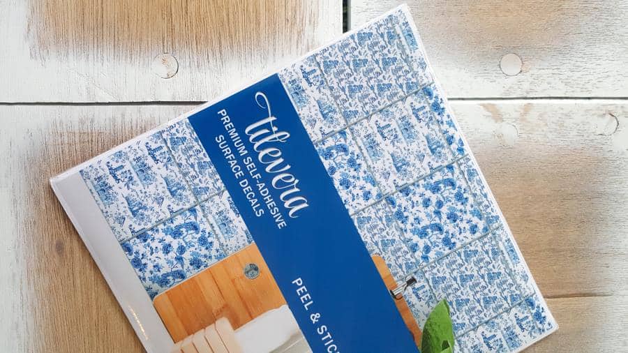 A pack of 12 Chinoiserie vinyl tiles #ChinoiserieDecor #VinylTile #EasyMakeOver #HomeDecorDIY #chinoiserietiles #ACraftyMix #blueandwhitedecor #chinoiseriechic #VinylTileDecor #DIYTutorial
