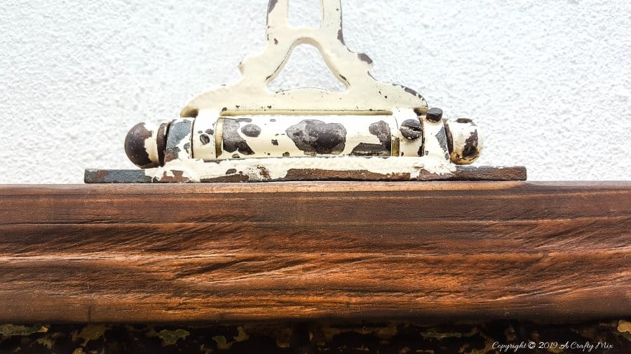 To hang add a old gate hinge #farmhousedecor #rusticdecor #acraftymix #farmstyledecor #springproject #diyhomedecor #ceilingtilerepurpose