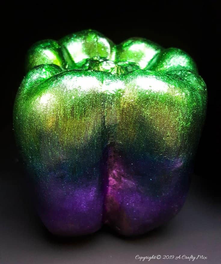 Get the full tutorial on how to achieve this gorgeous jewel-like effect by layering Sparkling Unicorn SPiT onto a concrete form. #SparklingUnicornSpit #UnicornSpitConcrete #acraftymix #Greenpepperjewel #ConcreteUnicornspit #concretejewel #unicornspitsparkling #howtouseunicornspit #unicornspittutorial #unicornspitDIY