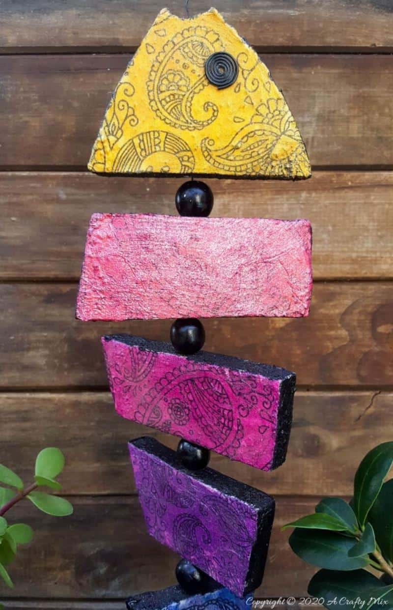Quirky boho decor is SO easy and inexpensive to make, especially when it comes to this colorful boho fish wall art. The perfect Bohemian wall decor for just a few dollars. #Bohodecor #Bohohome #gallerywallideas #Unicornspitideas #BeachDecor #bohodecor #ACraftymix #EasyCreativeCrafts #kidscraft