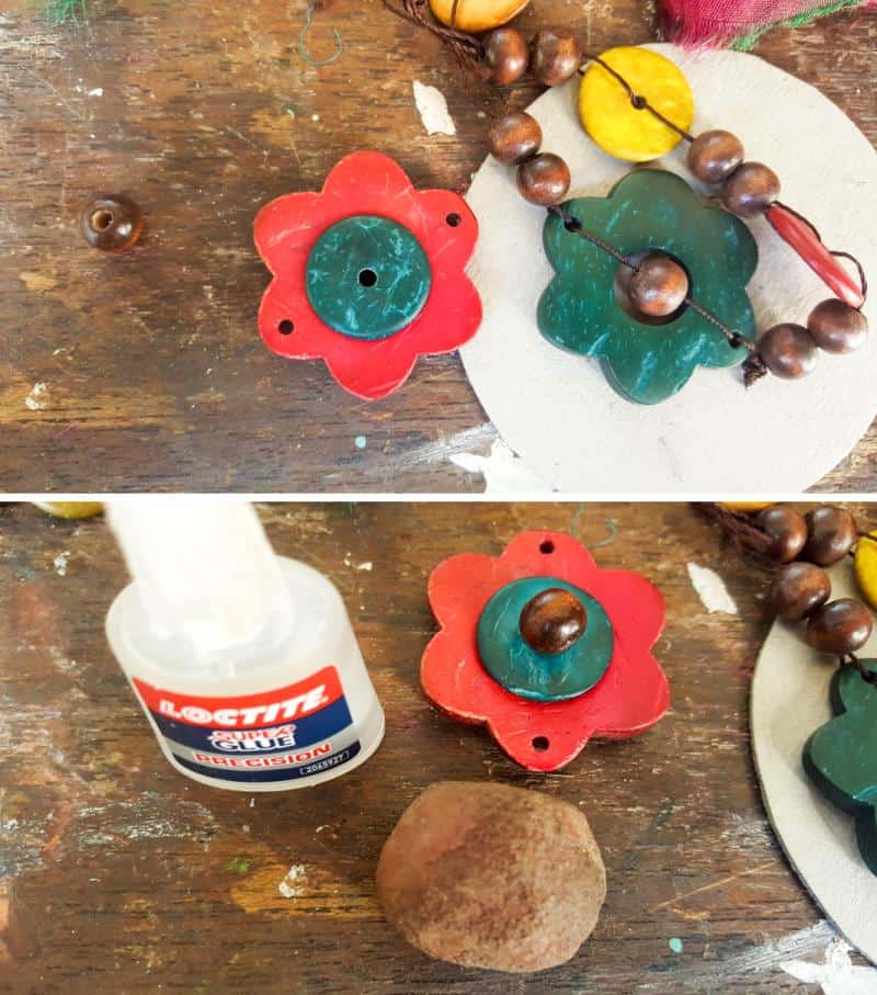 The little knob on top of the lid is made from a small pebble and two pretty wooden beads