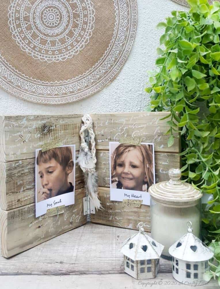 If you’re looking for a fun way to display some of your special snaps, you’re going to love this hinged picture frame made from scrap wood. Both the outside and inside can be customized to suit your décor style and it’s super easy to change the photos or pics around without having to remove the glass and backing first. They make lovely gifts too. #HingedPictureFrame #DIYPictureFrame #TableTopFrame #ACraftyMix #DIYHomeDecor #EasyDIYFrame