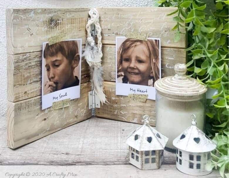 If you&rsquo;re looking for a fun way to display some of your special snaps, you&rsquo;re going to love this hinged picture frame made from scrap wood. Both the outside and inside can be customized to suit your d&eacute;cor style and it&rsquo;s super easy to change the photos or pics around without having to remove the glass and backing first. They make lovely gifts too. #HingedPictureFrame #DIYPictureFrame #TableTopFrame #ACraftyMix #DIYHomeDecor #EasyDIYFrame