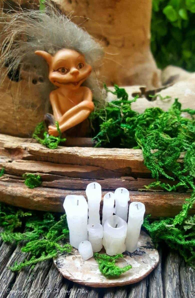 Human beings aren&rsquo;t the only creatures who love candles, the fae folk are fans too. Here's a quick and easy way to make a whole bunch of real fairy candles in no time at all. Perfect for your doll's house or if you just want to spoil your little friends #fairycandles #miniaturecandles #acraftymix #miniaturetutorial #tinycandles
