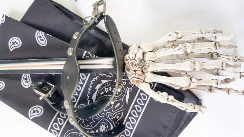 I used an assortment of old broken bangles and a bandana to dress the skeleton ice tongs up