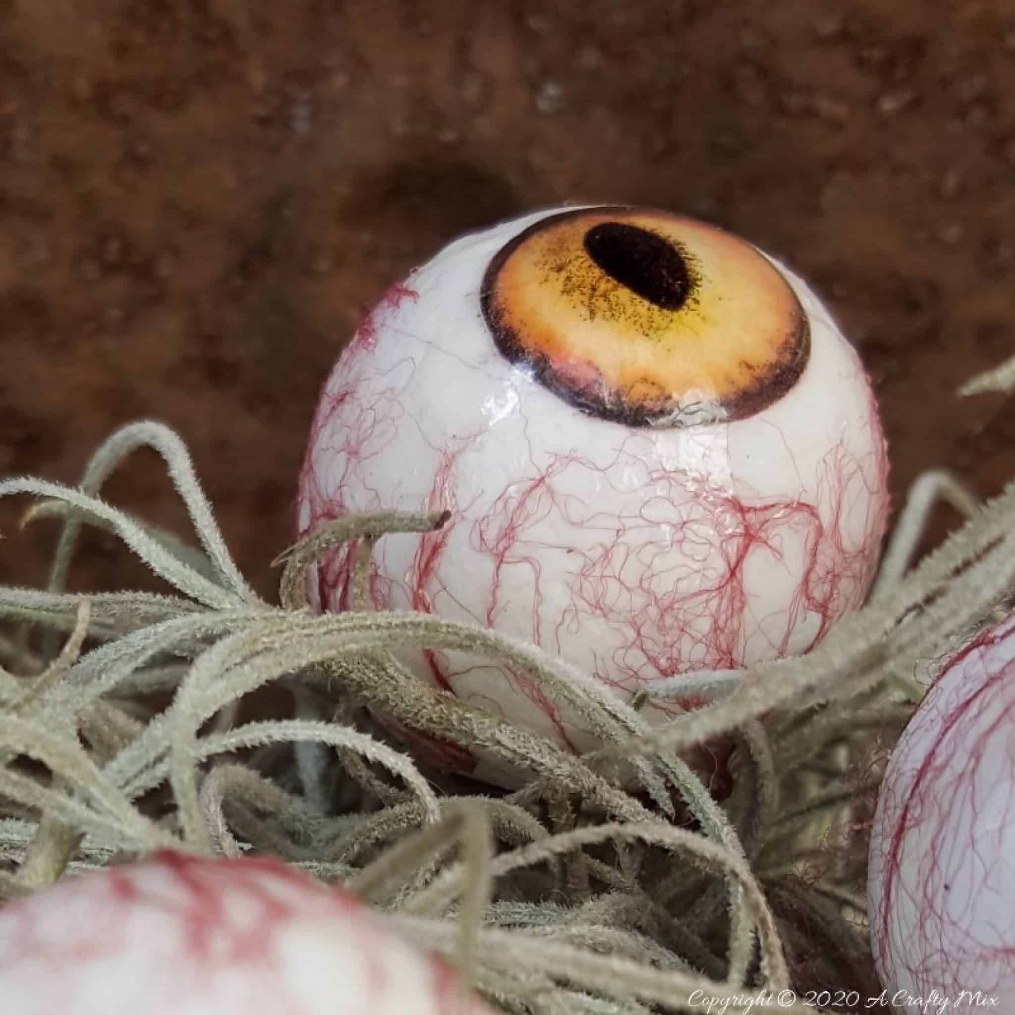 DIY Easy Realistic Eyeballs for Halloween A Crafty Mix