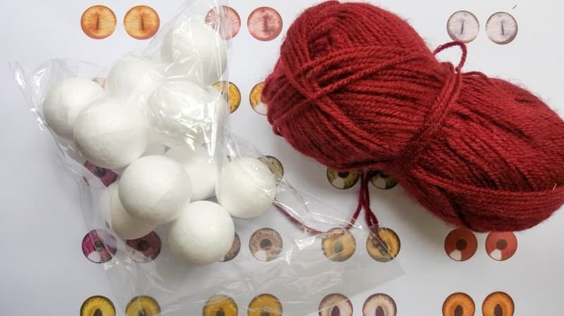 What you need to make realistic eyeballs for Halloween