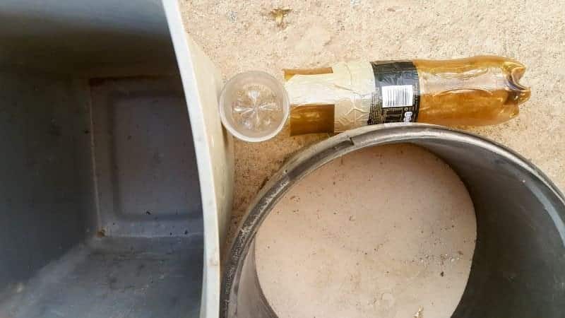 Mix the concrete in an old dustbin
