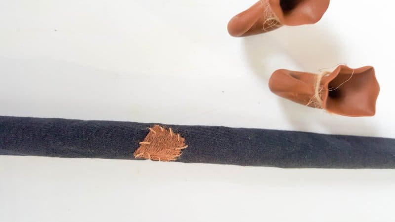 Glue or sew a patch onto the leggings