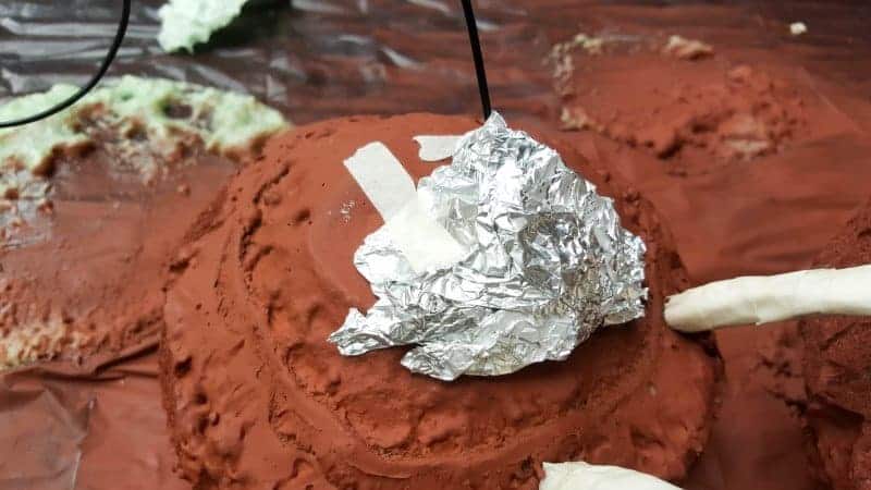 Bulk out the bottom of the hat wire with foil