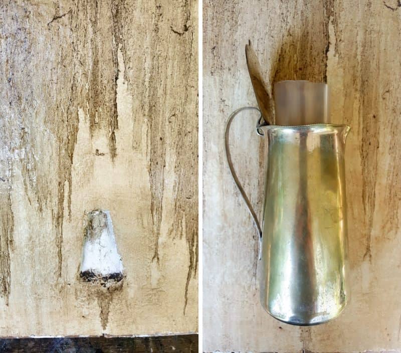 When the paint is completely dry. Glue the jug inside the hole and frame the backdrop.
