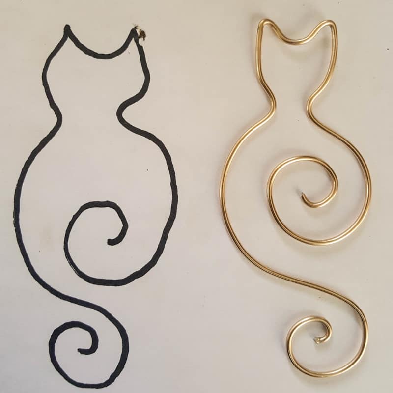 Wire art kitty and line drawing used as a template