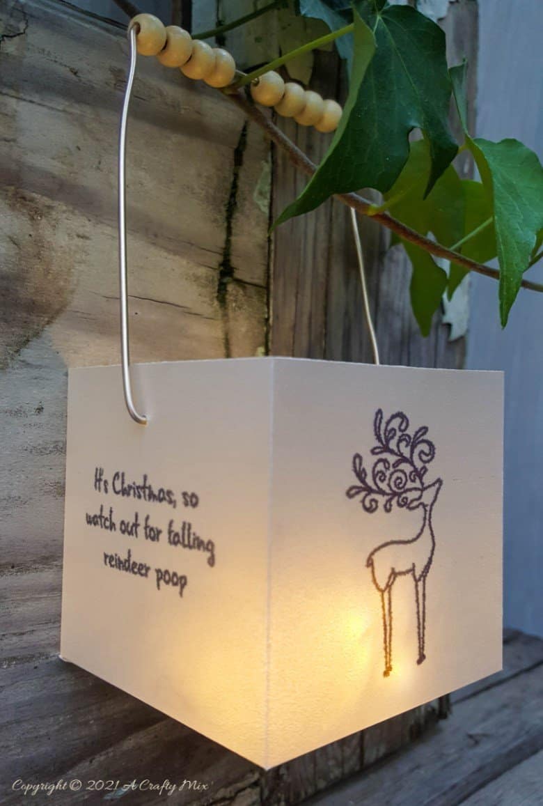 When unexpected guests tell you they'll be popping round later and you haven't starting decorating for Christmas yet, then these 10-minute budget-friendly Christmas box lights are just the thing you need. #ChristmasLightsDIY #ACraftyMIx #BoxLights #EasyCrafts